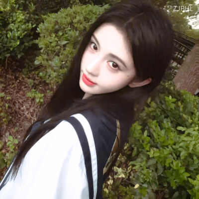 鞠婧祎