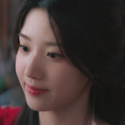 卢昱晓
入青云