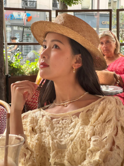 陈都灵