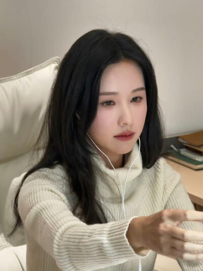 陈都灵