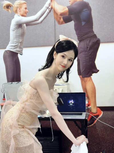 陈都灵