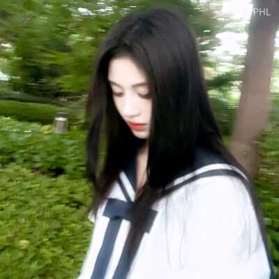 鞠婧祎
