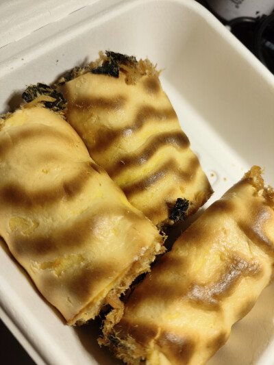 吃到了好吃的虎皮蛋糕芋泥卷
9.22