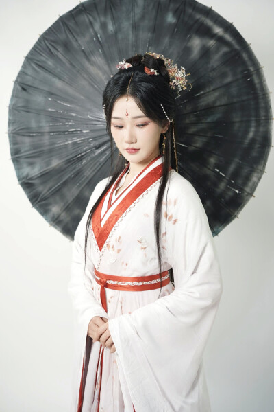 又是月明时 顾又笙