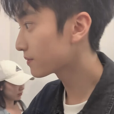 孙张扬