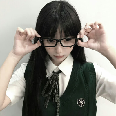 ⟡୨୧+>♡⁺<+⑅*☆
#氛围感女头#
