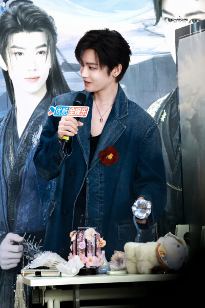 侯明昊