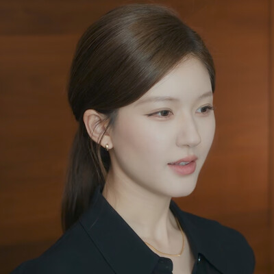 赵露思
许我耀眼