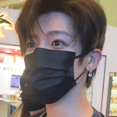 侯明昊