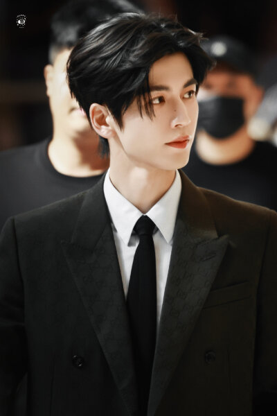 cr.PUPPY1230丨张凌赫