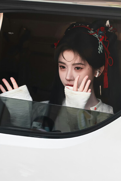 鞠婧祎