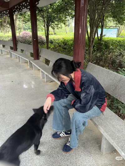 周雨彤