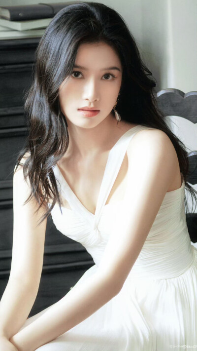 张婧仪