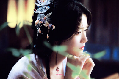 * 卢昱晓/明意