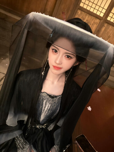 鞠婧祎