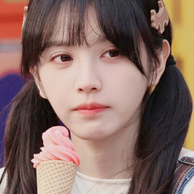 萌萌v