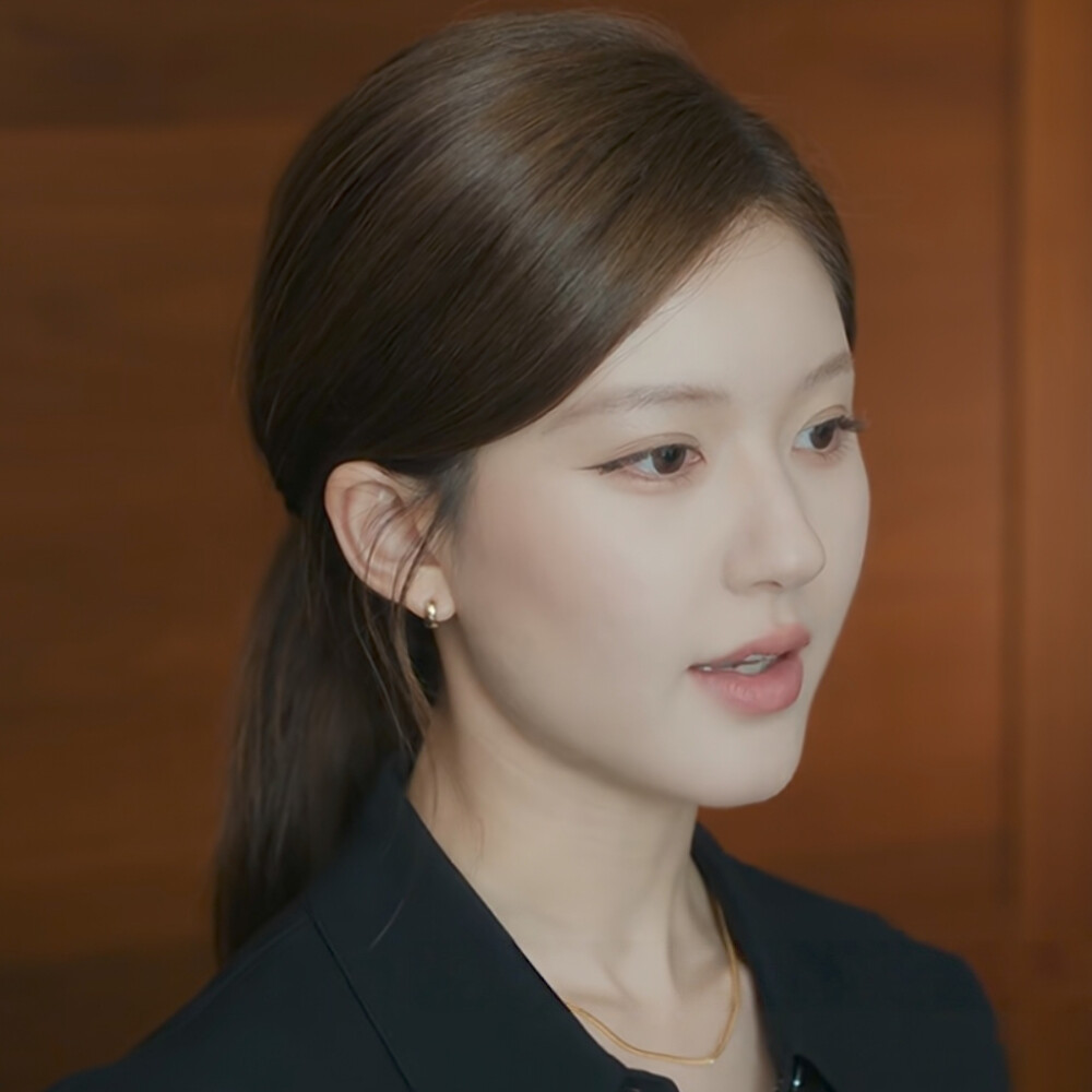 赵露思
许我耀眼