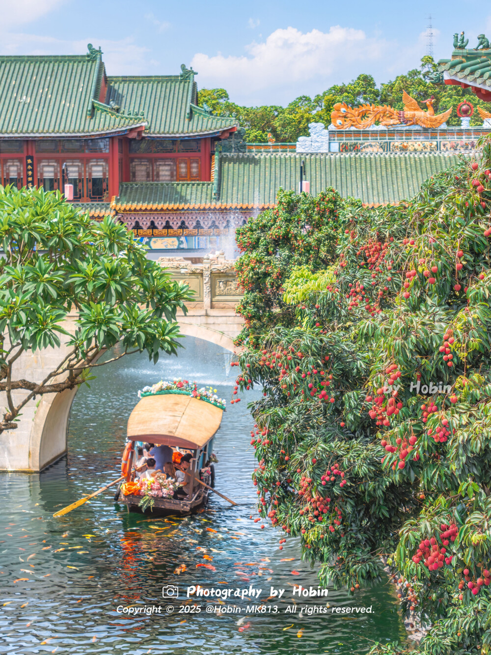 岭南的荔枝，载满盛夏的甜蜜荔枝红时锦鲤跃，惊起一弯彩虹桥，共绘广州荔枝锦鲤图！ 见者好运，大吉大“荔”！
by.@HobinMK813