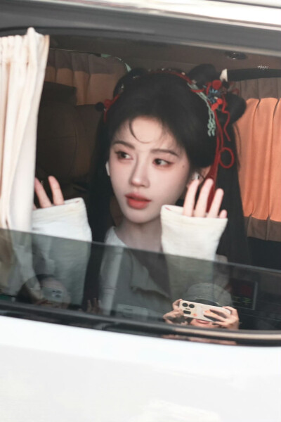 鞠婧祎