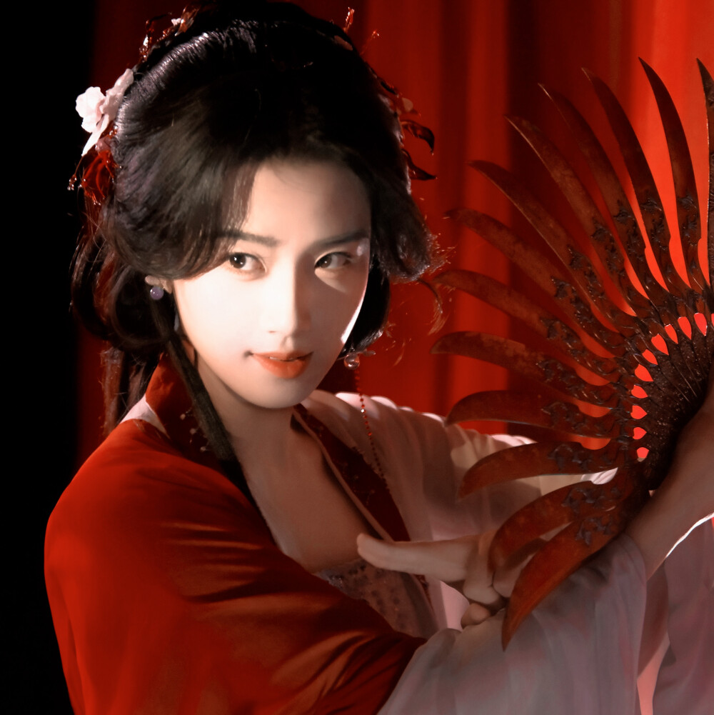 幸福的预想是昱晓
卢昱晓
起司名札