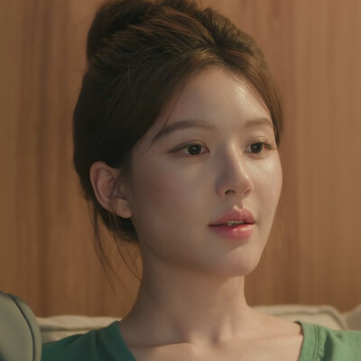 赵露思
许我耀眼