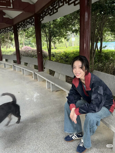 周雨彤