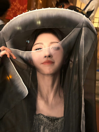 鞠婧祎