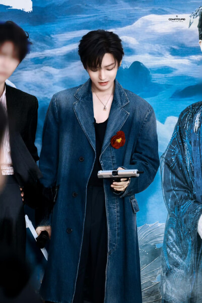侯明昊