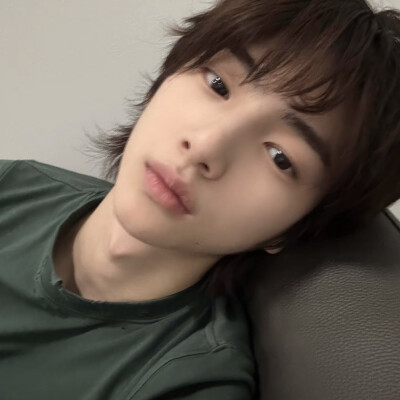 我就这样盯着你发呆