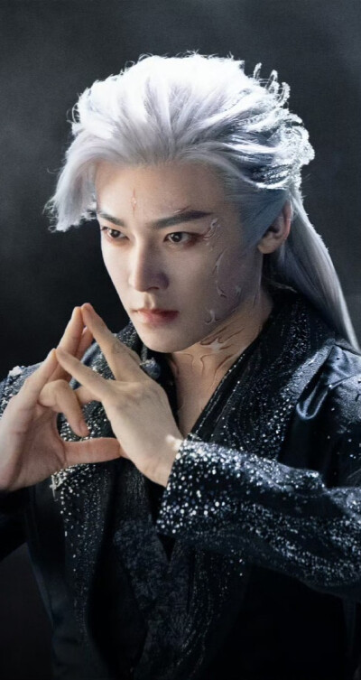侯明昊《入青云》纪伯宰