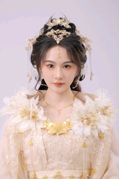 富贵逼人太甚 宁初曦