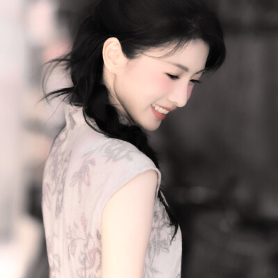 陈文嘉送的！！！超级好看，主播最近小小回归一下，会补赞补收藏的哈