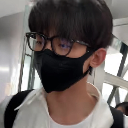 小猪宝宝提起泥的长大，窝…