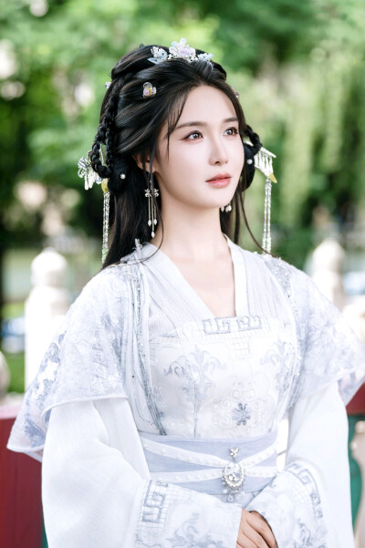 谋她日久 姜月瑶