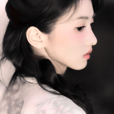 陈文嘉送的！！！超级好看，主播最近小小回归一下，会补赞补收藏的哈