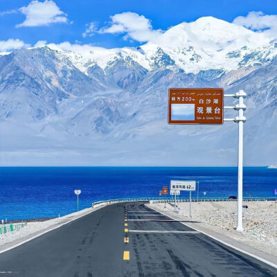 蓝色背景图