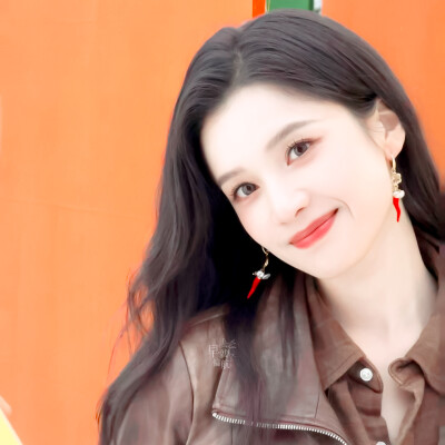 张婧仪