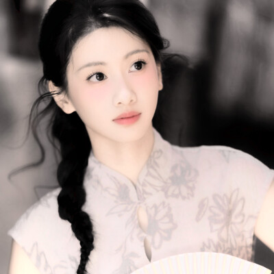 陈文嘉送的！！！超级好看，主播最近小小回归一下，会补赞补收藏的哈