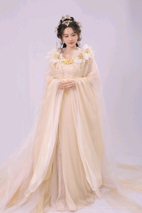 富贵逼人太甚 宁初曦