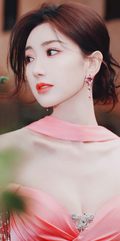 毛晓彤
