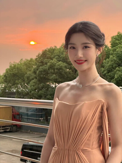 卢昱晓