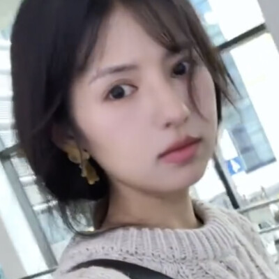 一起发了，这是一期我定制的头像，每一个上头都很萌哦。