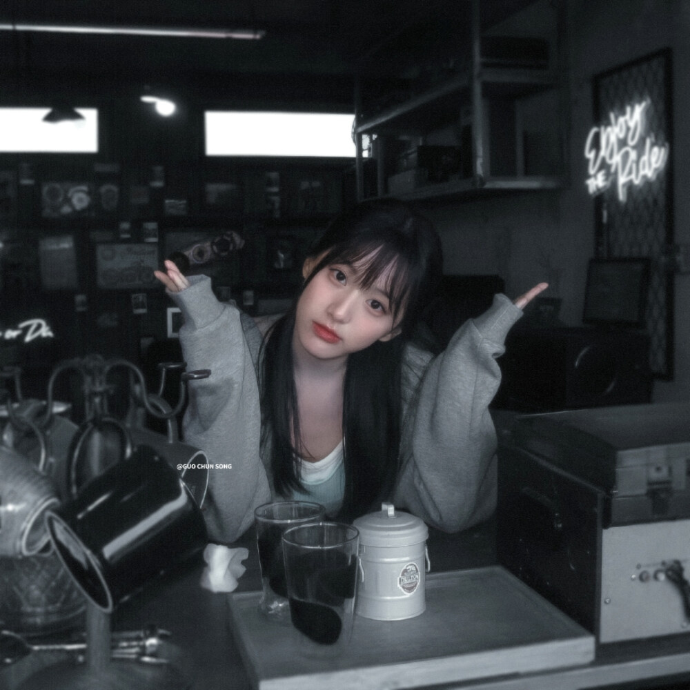 ''白檀_Perfume*木质桌...1995''