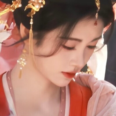 鞠婧祎