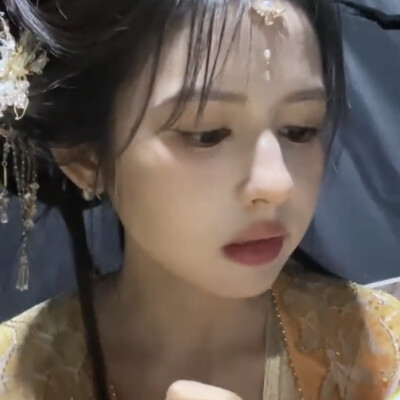 一起发了，这是一期我定制的头像，每一个上头都很萌哦。