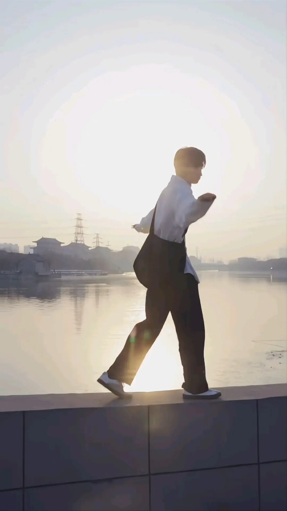 梓渝