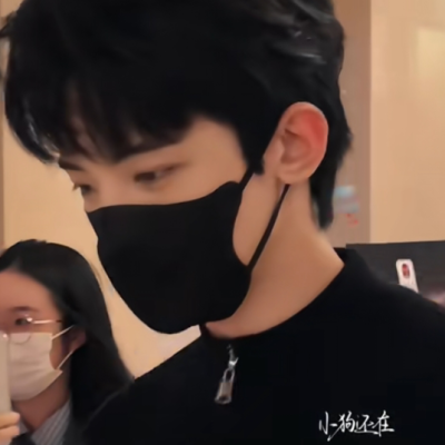 小猪宝宝提起泥的长大，窝…