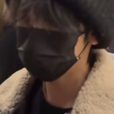 孤独又灿烂的神