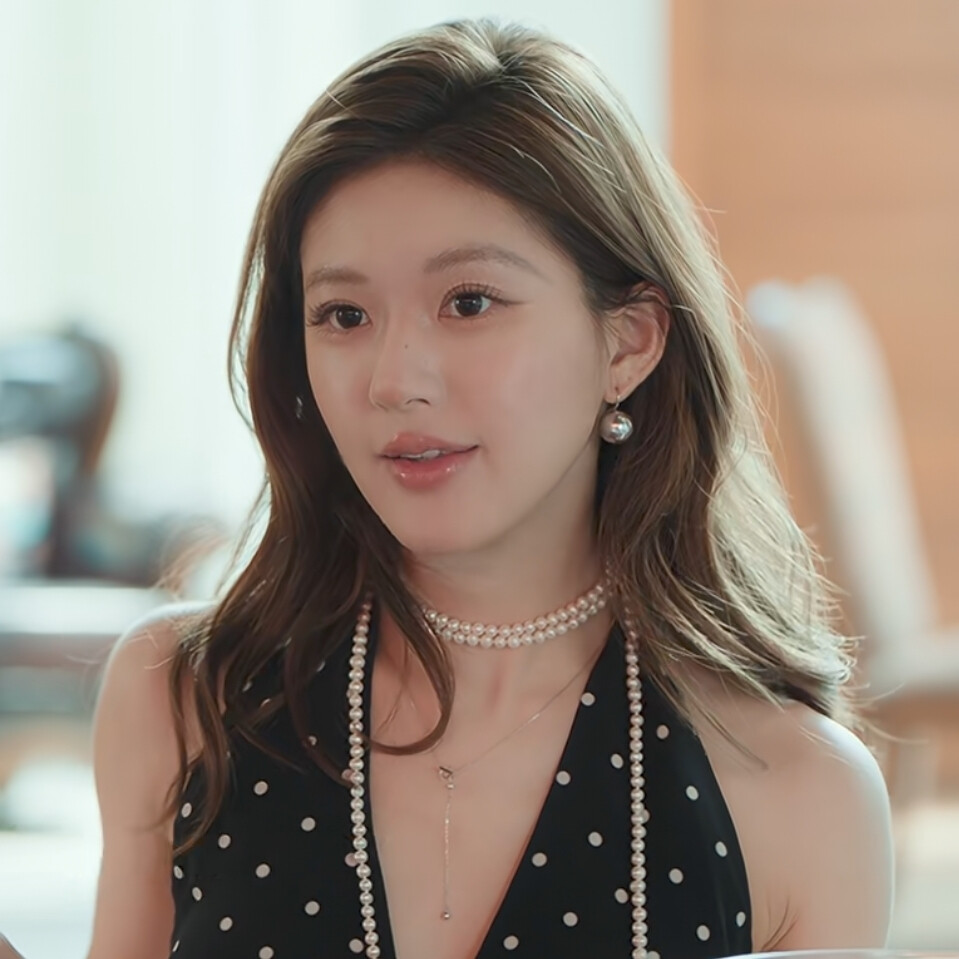 赵露思
许我耀眼