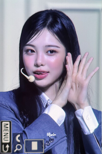 郑伊安